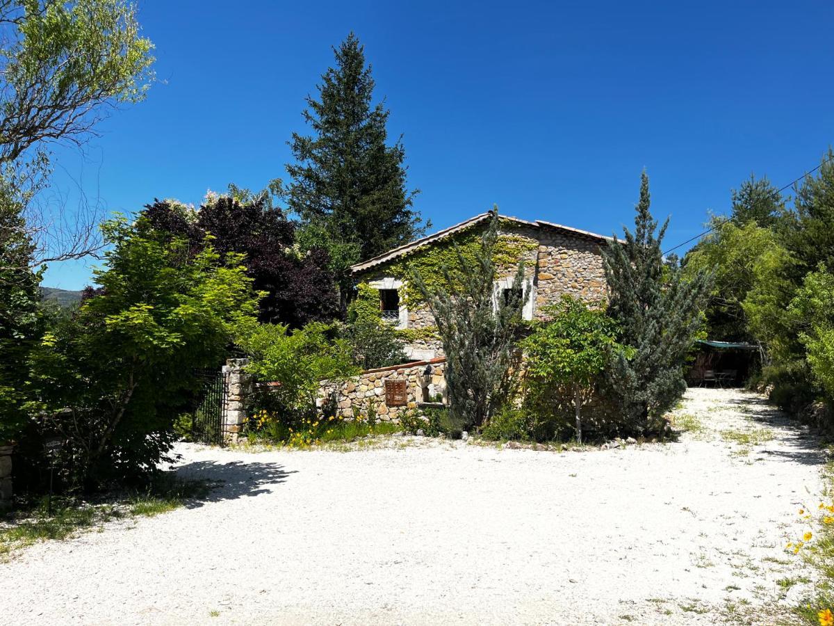 Le Priolat Des Anges Aux Portes Des Gorges Du Verdon Trigance Eksteriør bilde